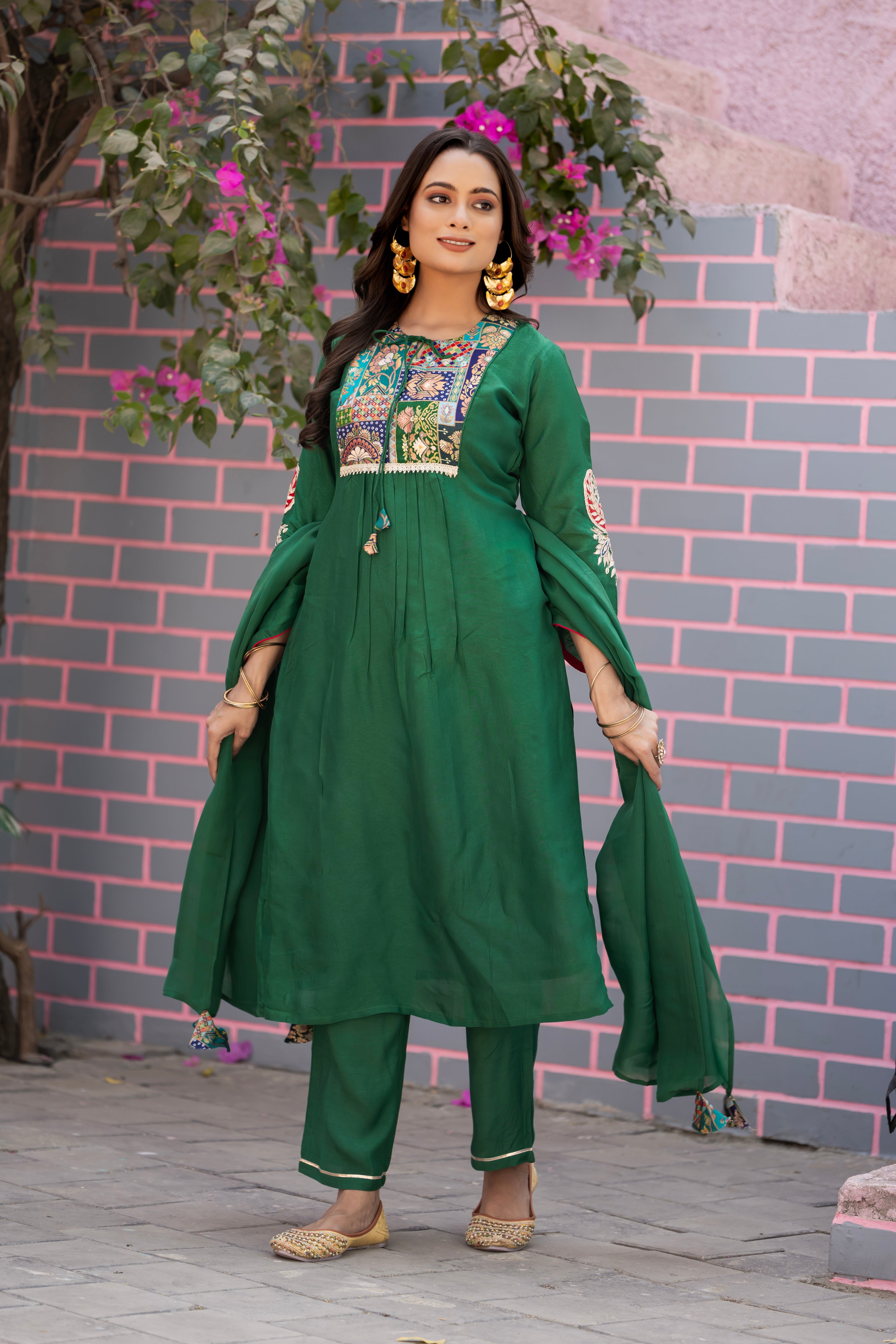 VARAMYA A-Line Gota-Patti Green Straight Suit Set