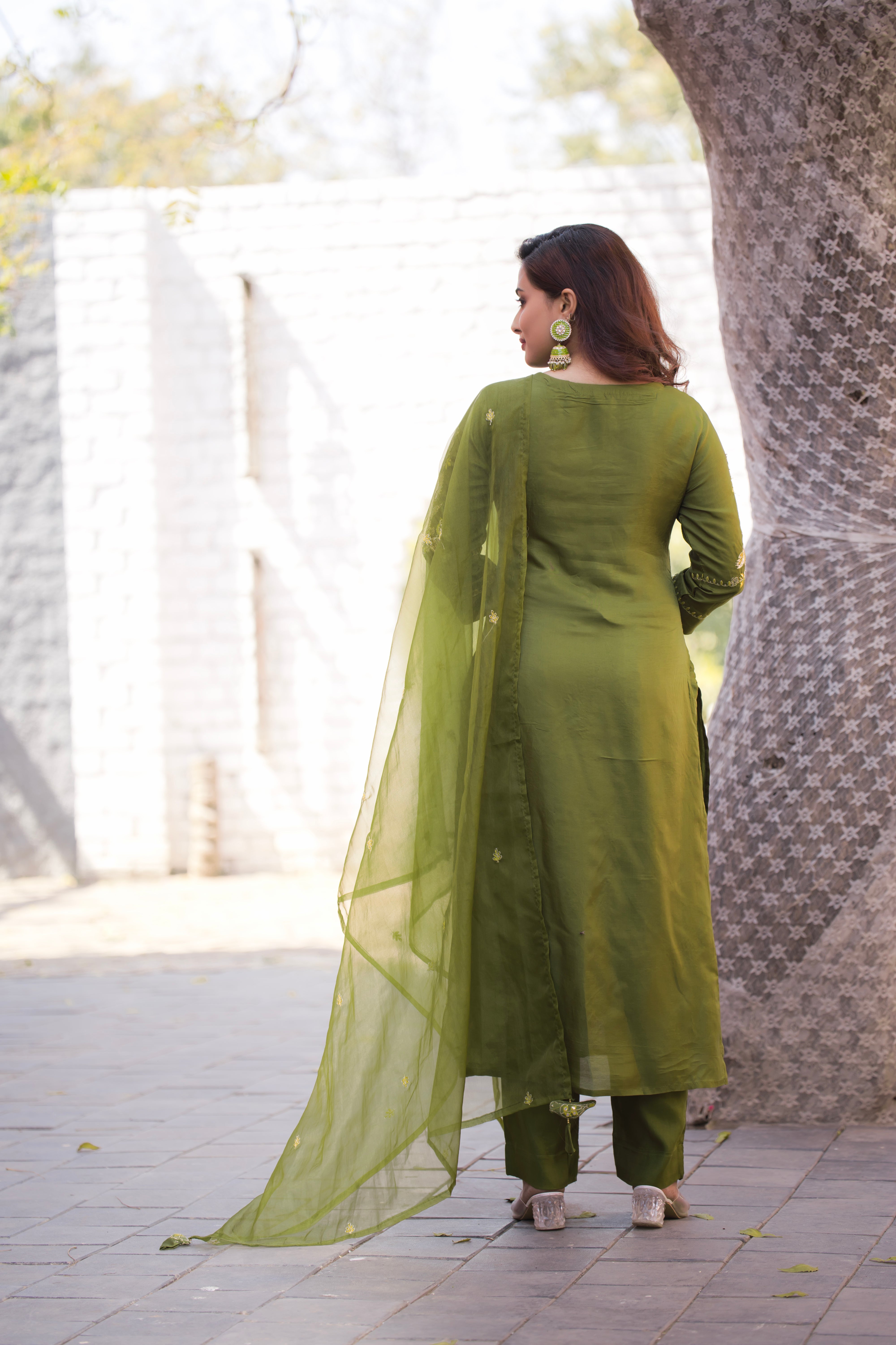 VARAMYA GREEN Silk Straight Suit