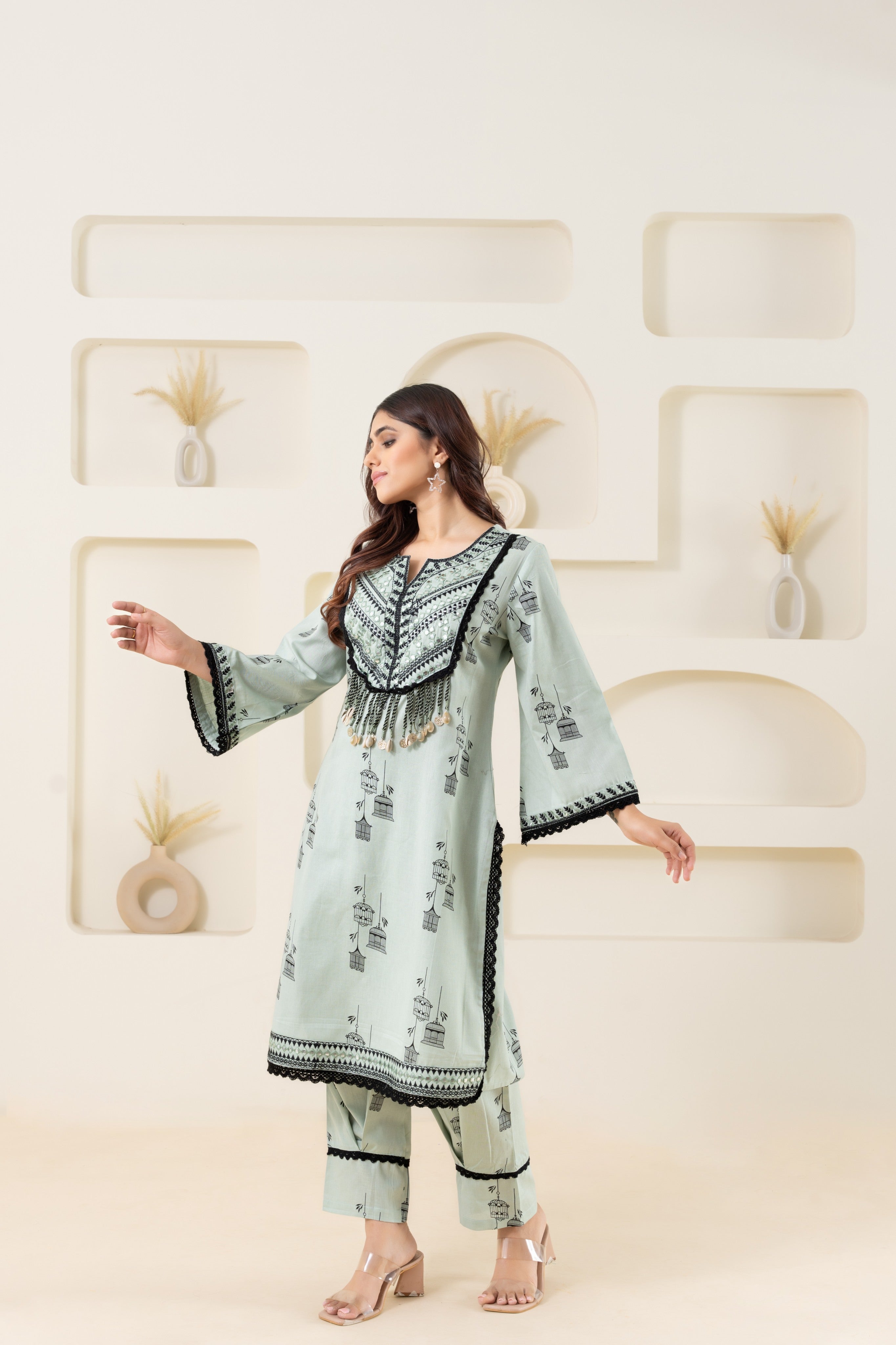Straight Embroidery Suit Set