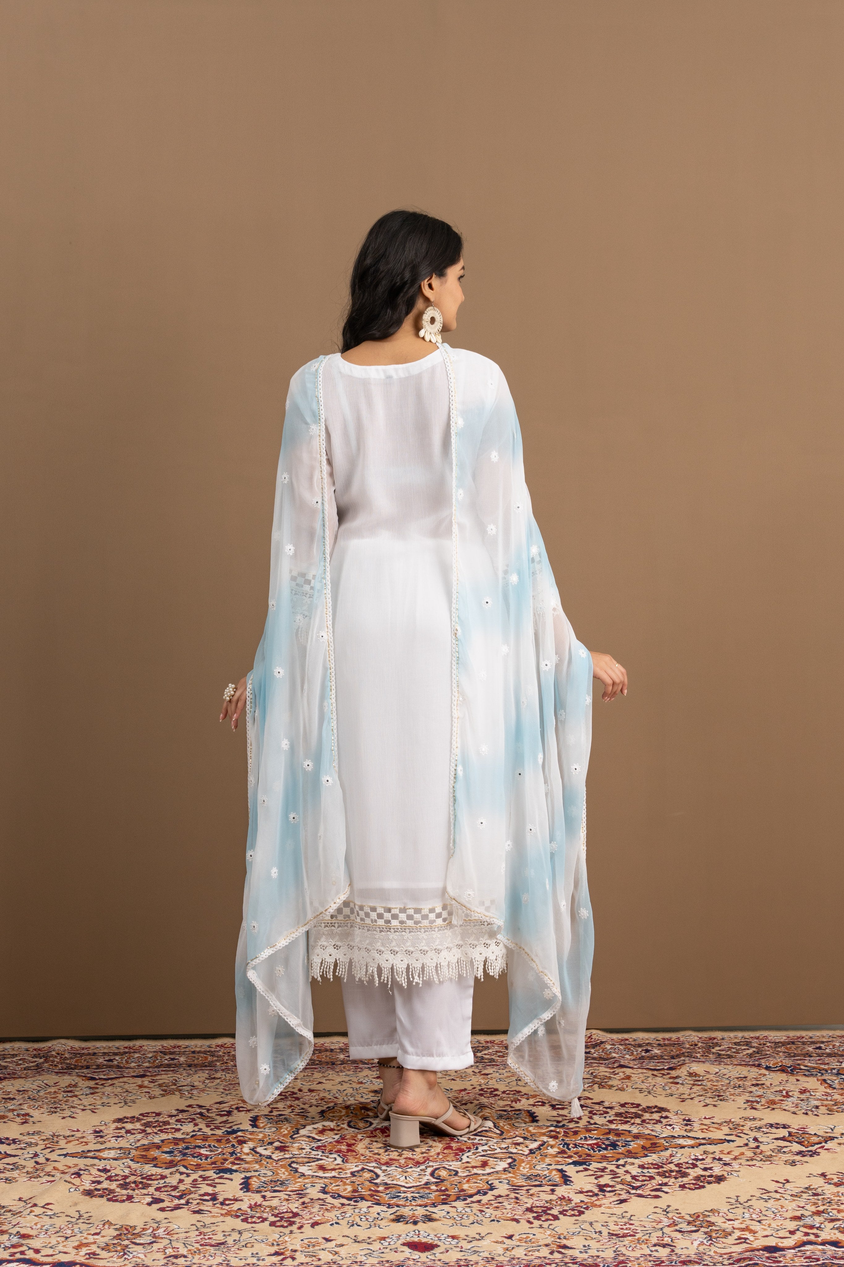 Varamya White-blue Pakistani Suit Set