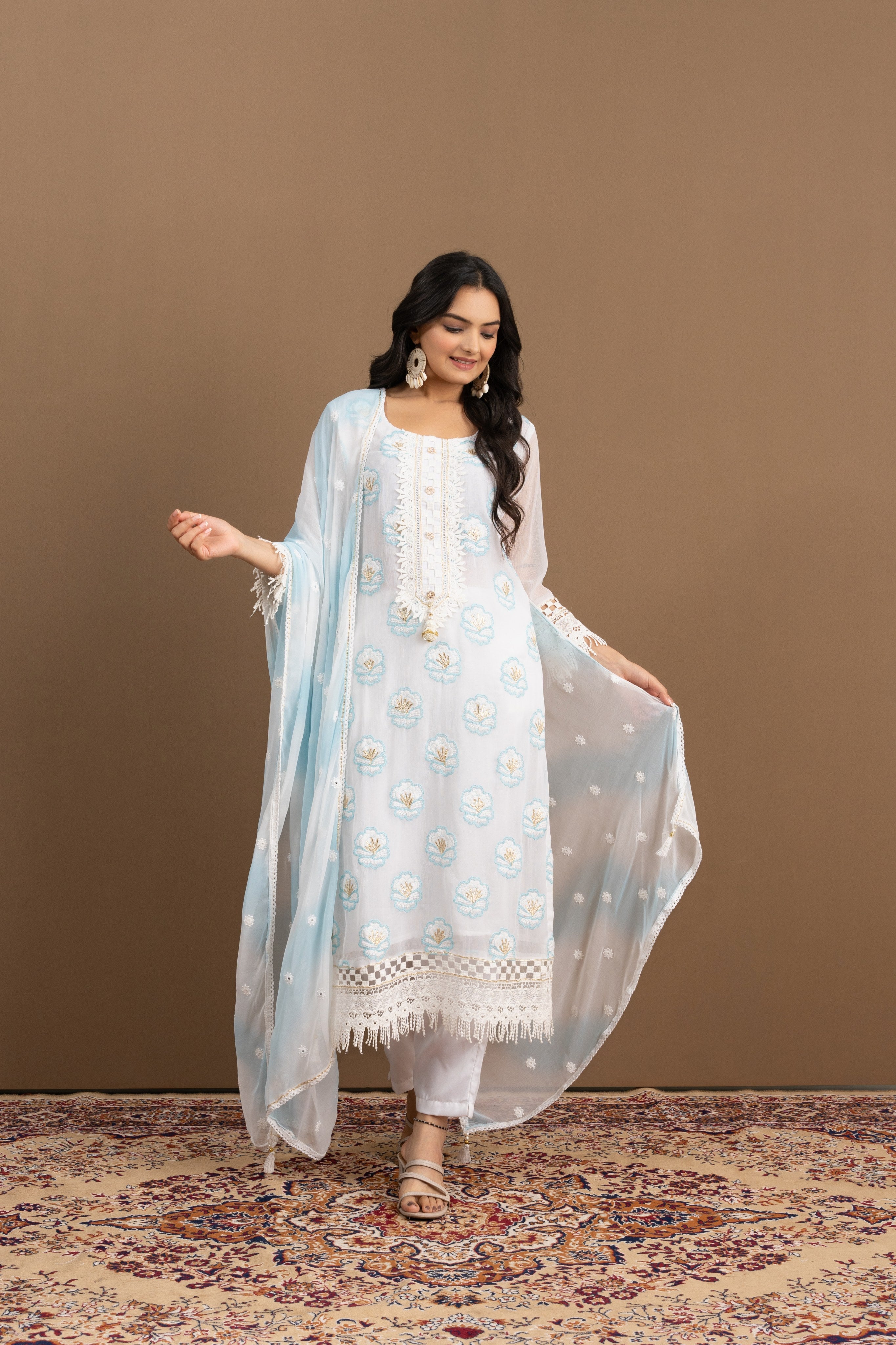 Varamya White-blue Pakistani Suit Set