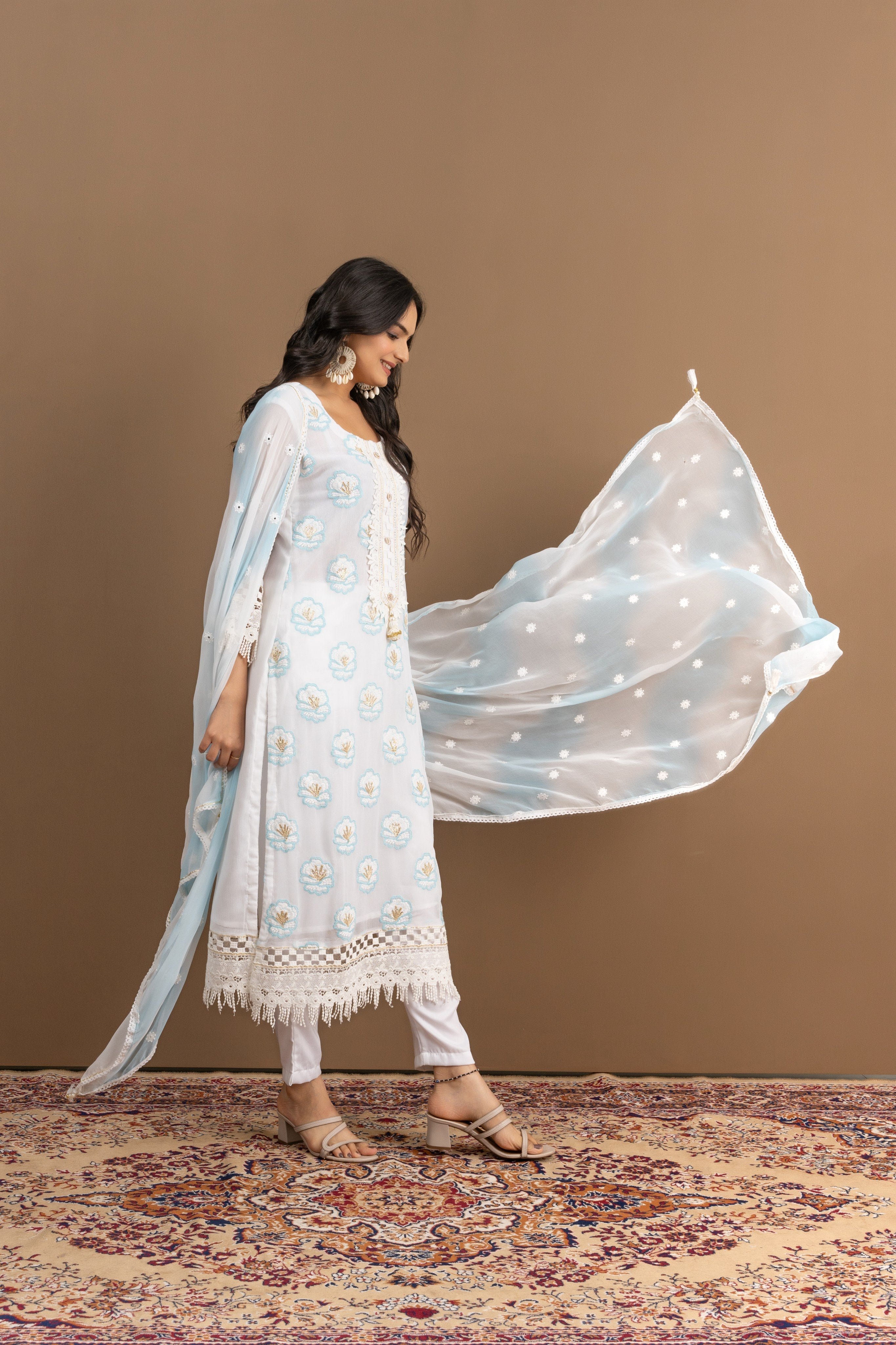 Varamya White-blue Pakistani Suit Set